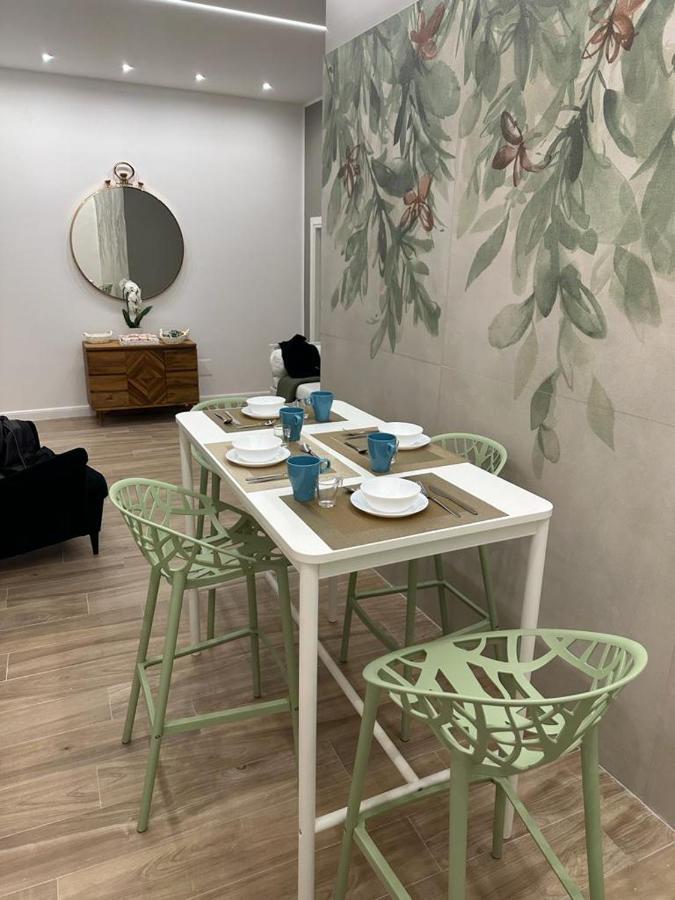 Napoli Centro - Di&Da Guest House Экстерьер фото