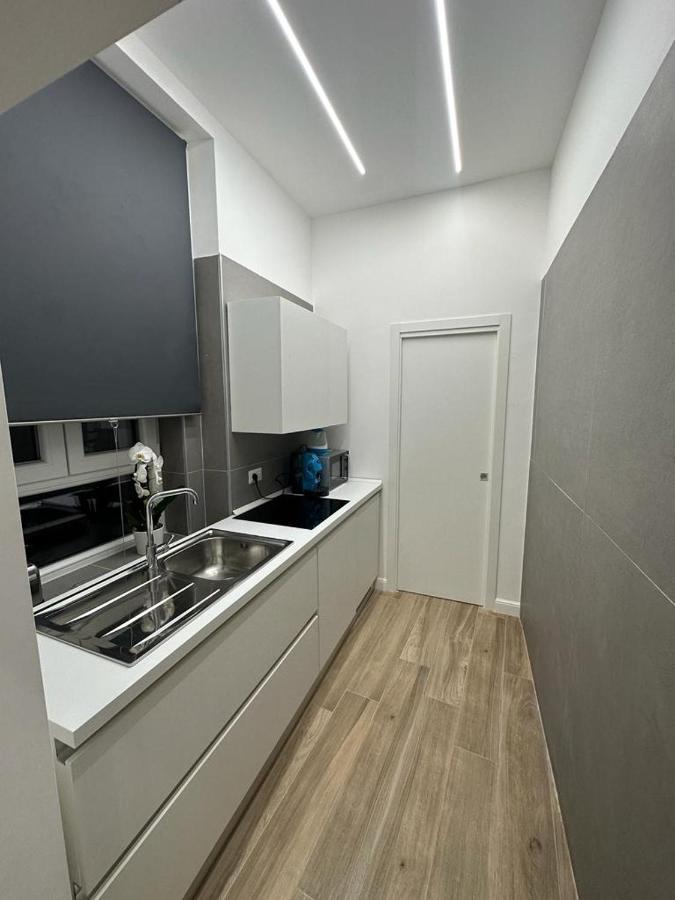 Napoli Centro - Di&Da Guest House Экстерьер фото