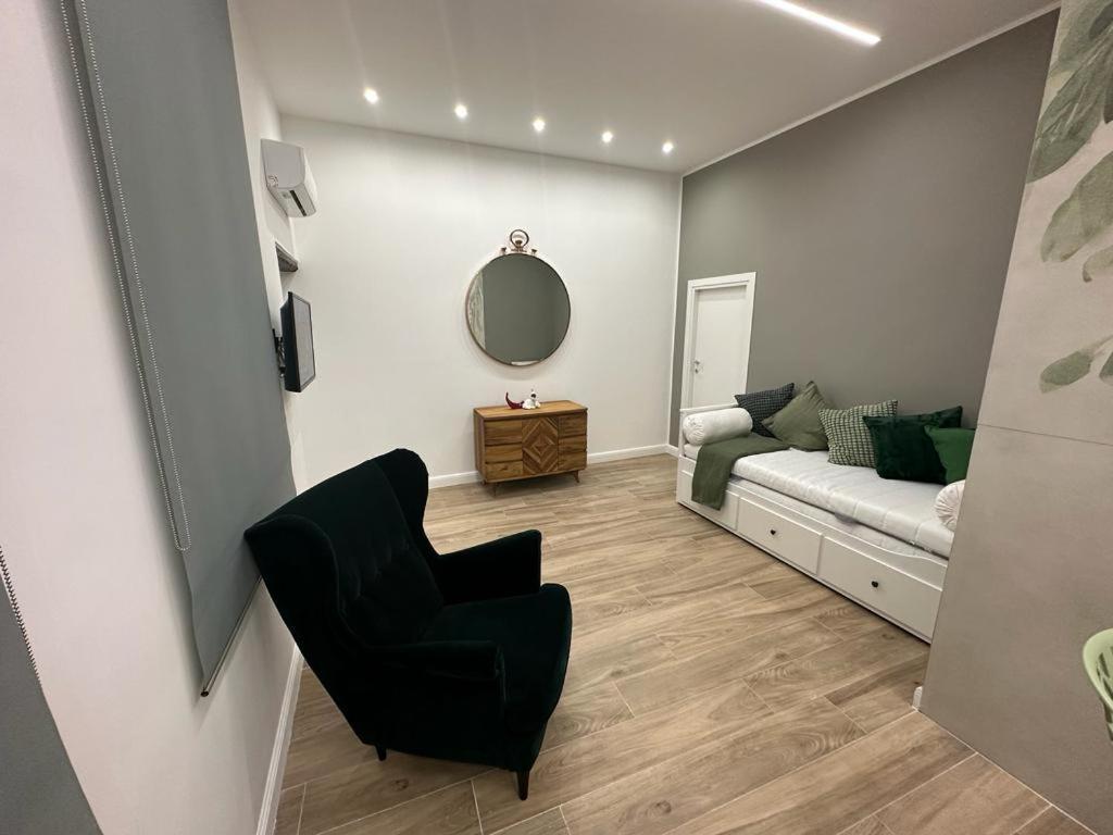 Napoli Centro - Di&Da Guest House Экстерьер фото
