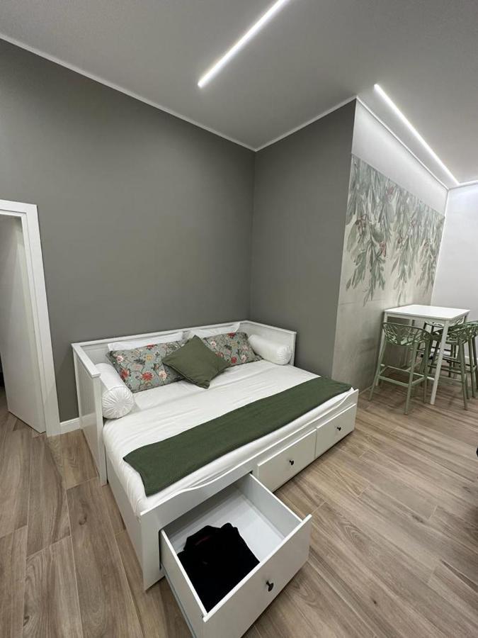 Napoli Centro - Di&Da Guest House Экстерьер фото