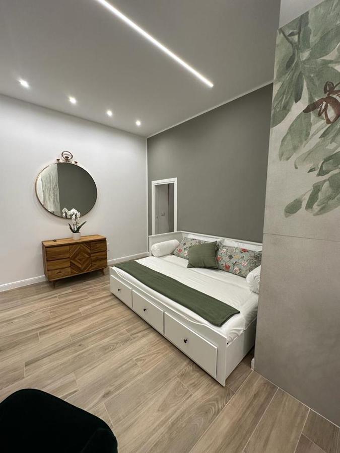 Napoli Centro - Di&Da Guest House Экстерьер фото